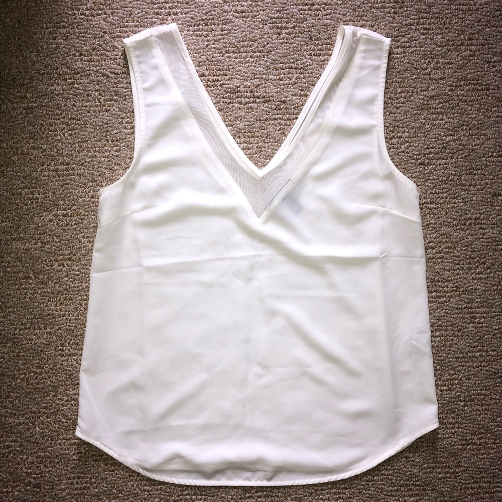 NWOT Forever 21 White V-Neck Tank